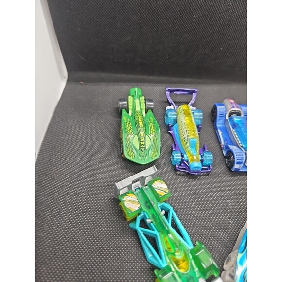 Hot Wheels Lot of 5 Mad Splash, Brit Speed, Super Stinger, DTX08 - Picture 3 of 12